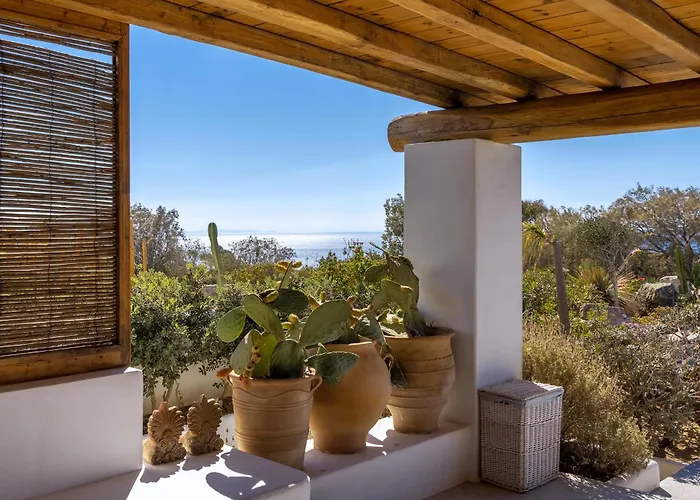 Villa Mykonian Ode With Stunning Sunrise & Sunset Views Psarrou