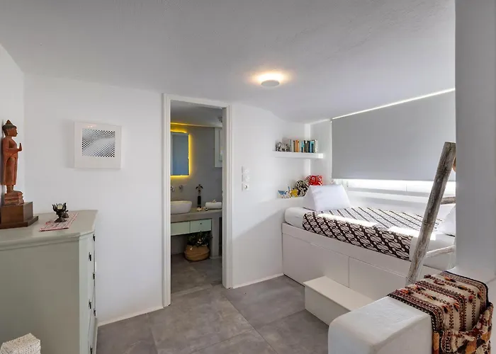 Mykonian Ode With Stunning Sunrise & Sunset Views Psarou (Mykonos)