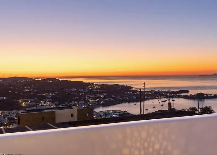 Mykonian Ode With Stunning Sunrise & Sunset Views 빌라