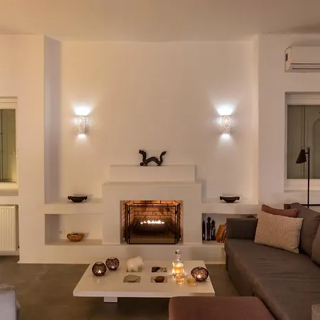 Mykonian Ode With Stunning Sunrise & Sunset Views فيلة